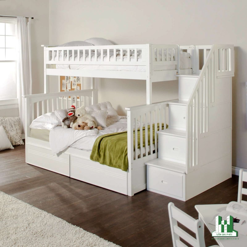 Với khối nội thất giường tủ liên hoàn này, trẻ có thể ngủ riêng hoặc ngủ chung đều rất tiện. Màu trắng nhã nhặn là lựa chọn dễ tham khảo cho dù bé nhà bạn là bé trai hay bé gái.